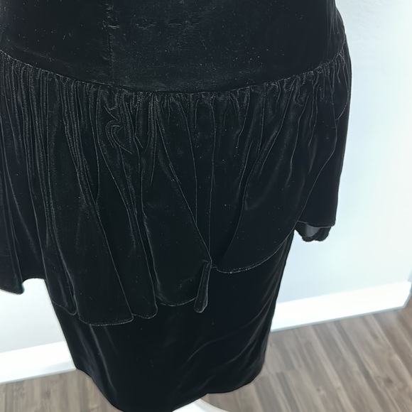 Positively Ellyn Vintage Velvet Dress - Size 6 - Picture 7 of 11